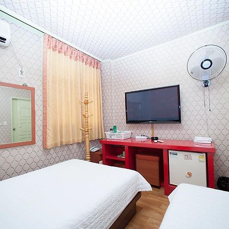 Jeju Brd Hotel Экстерьер фото
