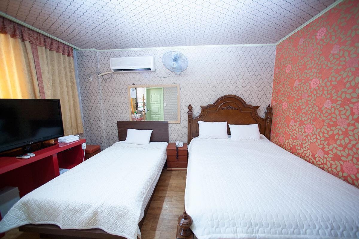 Jeju Brd Hotel Экстерьер фото