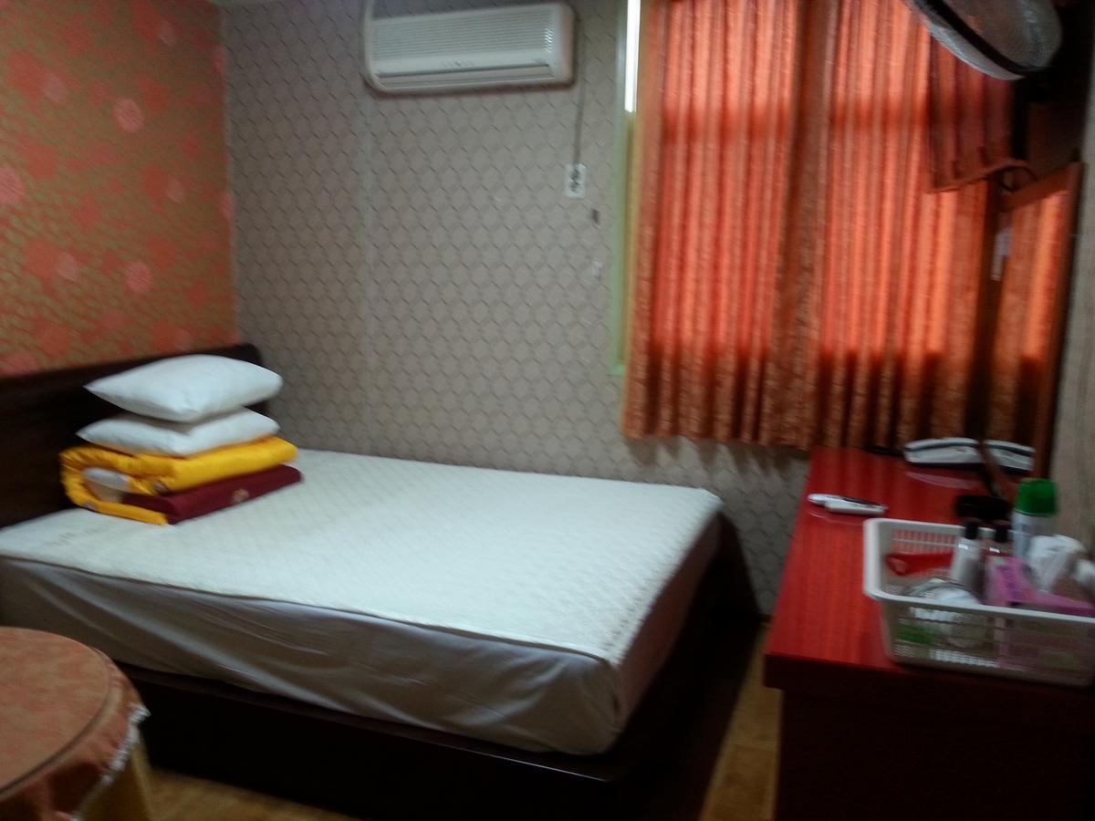 Jeju Brd Hotel Экстерьер фото